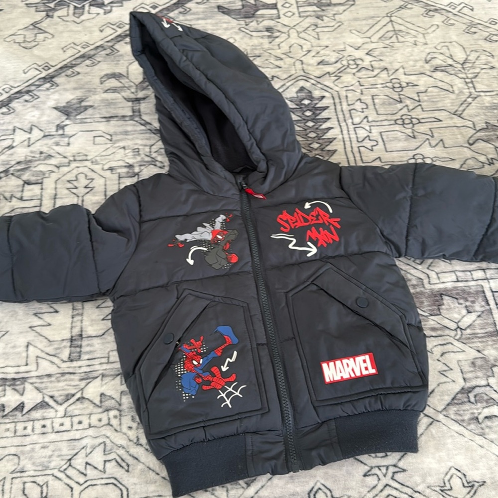 Primark marvel jacket size 3-4years great condition